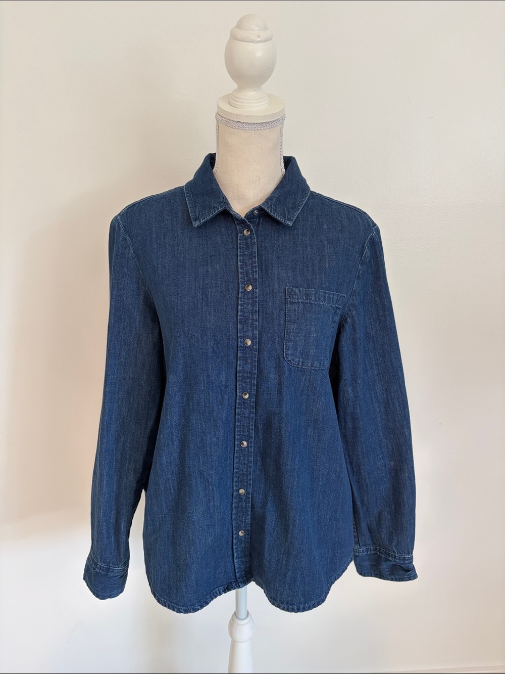 Sezane Women's Dark Blue Denim Snap-Down Shirt Large 40